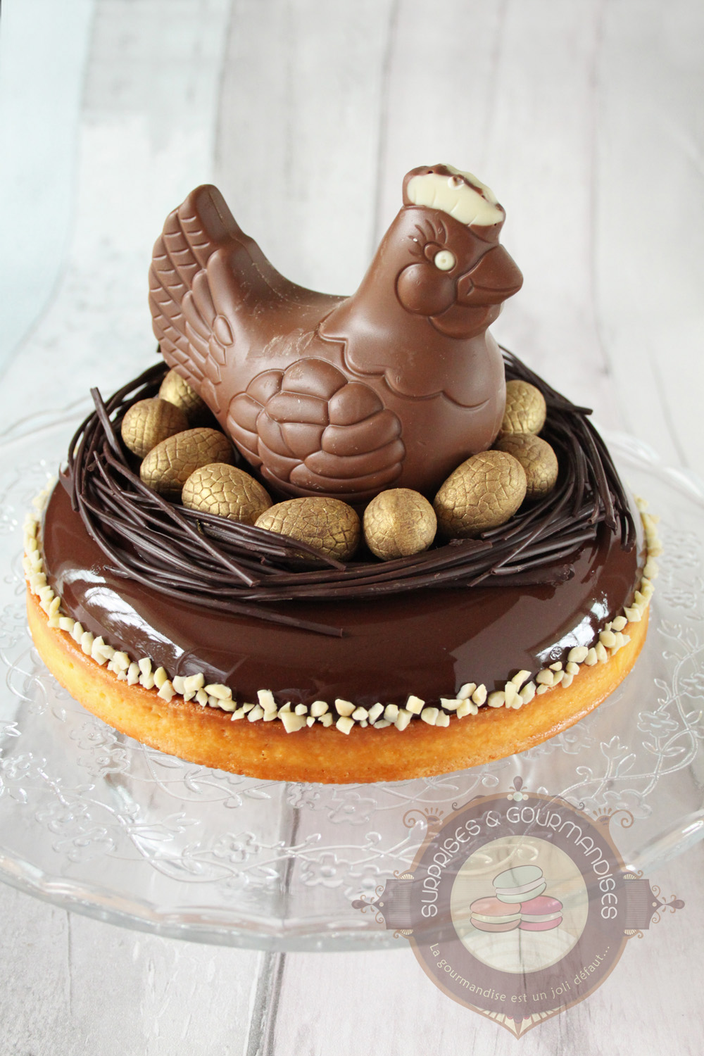 Entremets de Pâques "La poule aux œufs d'or" - chocolat, caramel et cacahuète - Surprises et Gourmandises