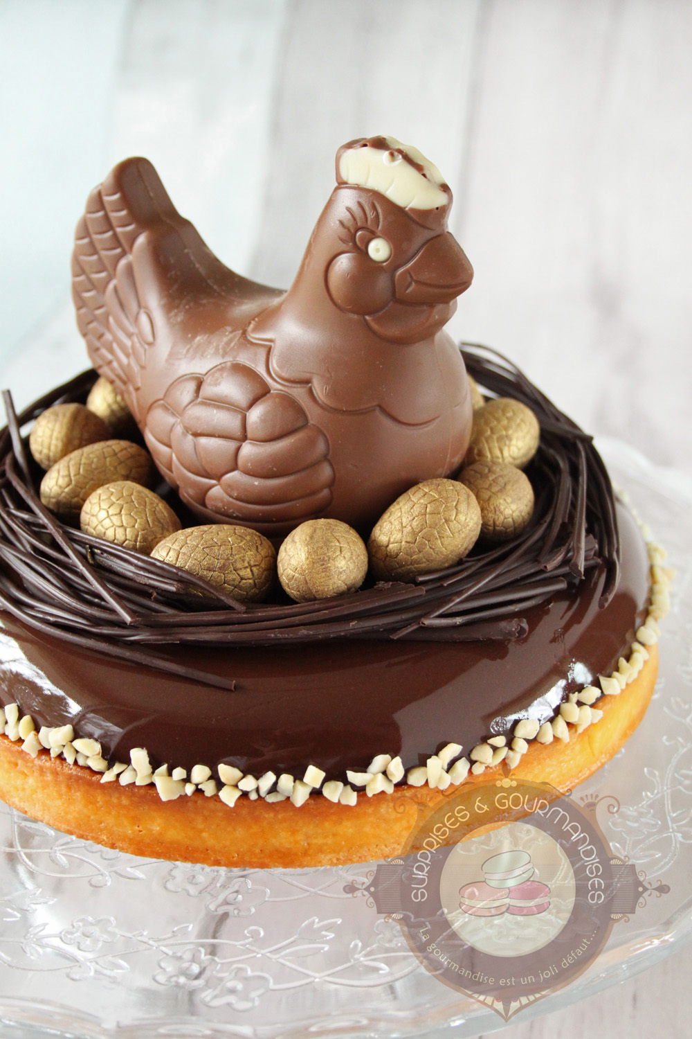 Entremets de Pâques "La poule aux œufs d'or" - chocolat, caramel et cacahuète - Surprises et Gourmandises