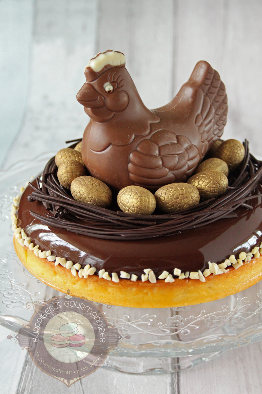 Entremets de Pâques "La poule aux œufs d'or" - chocolat, caramel et cacahuète - Surprises et Gourmandises