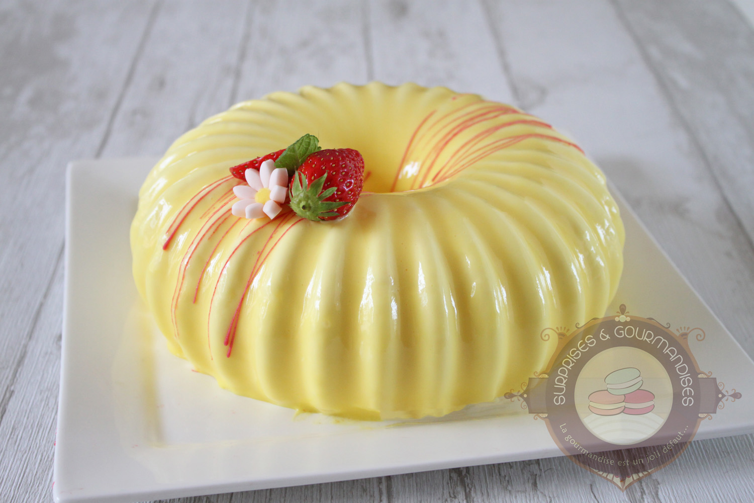 Entremets fraise citron - Yellow de Christophe Felder - Surprises et Gourmandises
