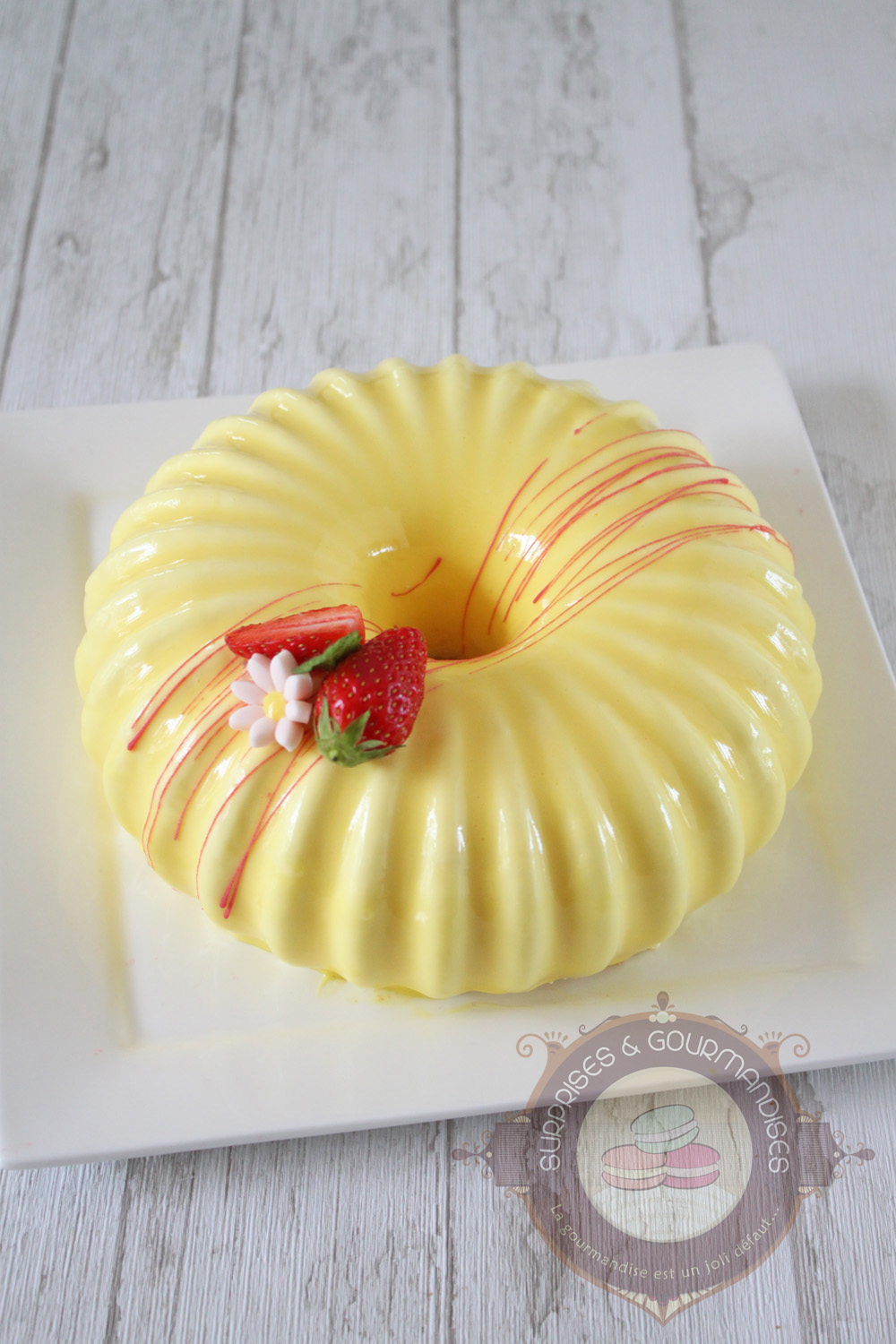 Entremets fraise citron - Yellow de Christophe Felder - Surprises et Gourmandises