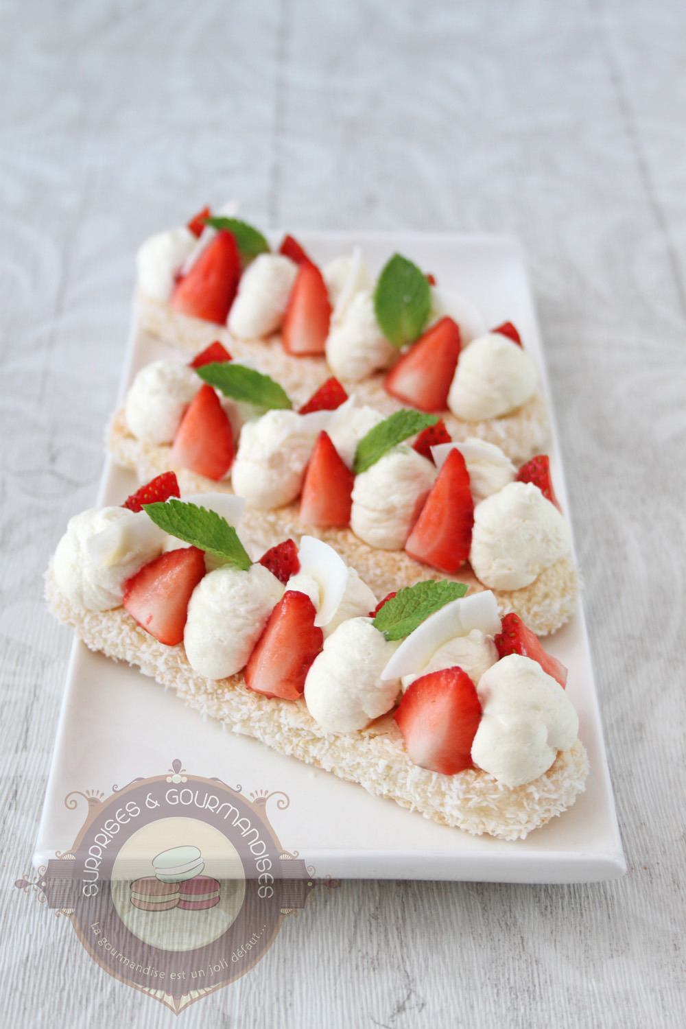 Moelleux coco fraise menthe inspiré de Pascal Lac - Surprises et Gourmandises