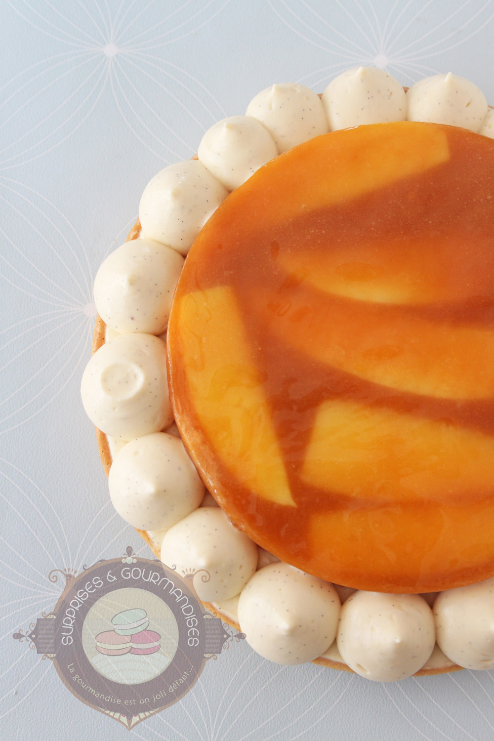 Tarte Lolita d'Arnaud Larher - tarte abricot, mangue, vanille et amande amère - Surprises et Gourmandises