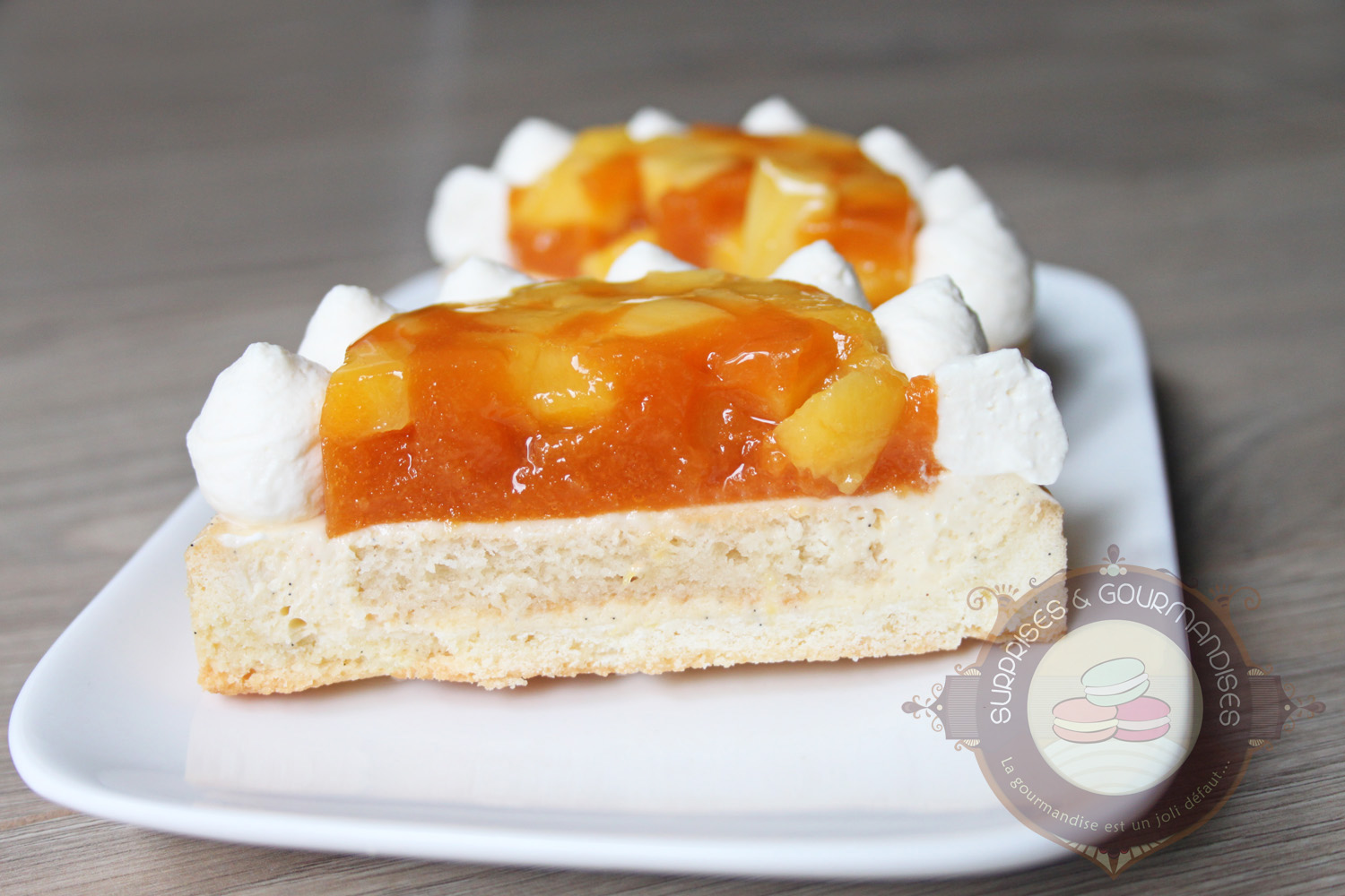 Tarte Lolita d'Arnaud Larher - tarte abricot, mangue, vanille et amande amère - Surprises et Gourmandises