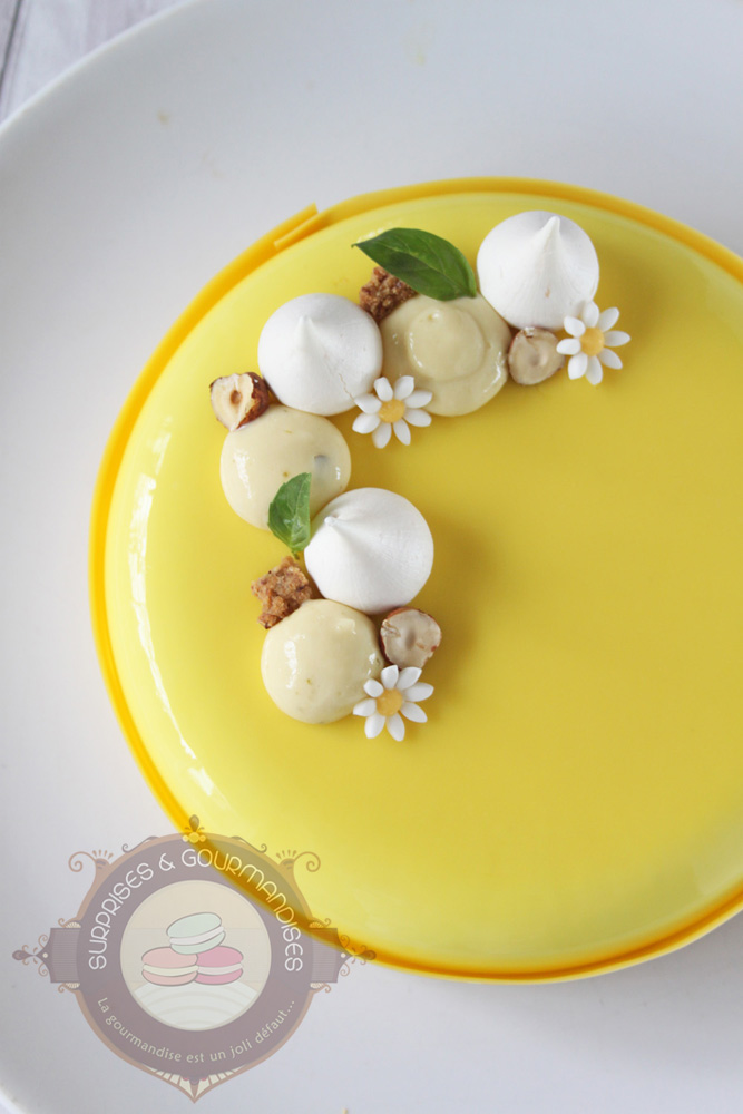 Entremets noisette, citron vert et basilic - Surprises et Gourmandises