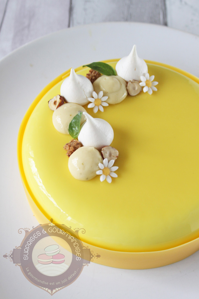 Entremets noisette, citron vert et basilic - Surprises et Gourmandises