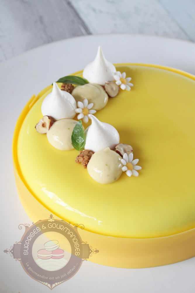 Entremets noisette, citron vert et basilic - Surprises et Gourmandises