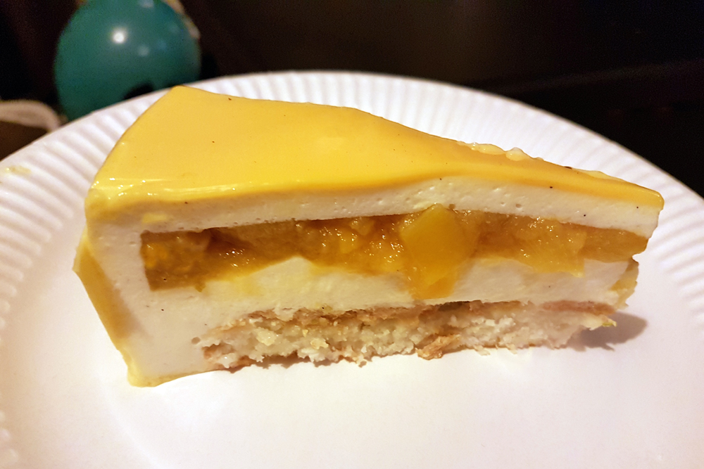 L'exotico'coco - entremets mangue, ananas et noix de coco - Surprises et Gourmandises