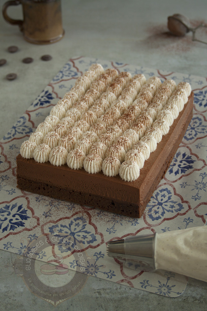 Entremets chocolat et fleur de sel, chantilly vanille tonka - Surprises et Gourmandises