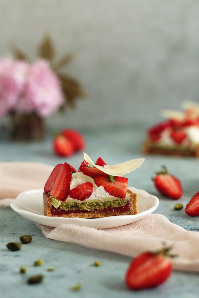 Tarte fraise, pistache et fleur d'oranger - Surprises et Gourmandises
