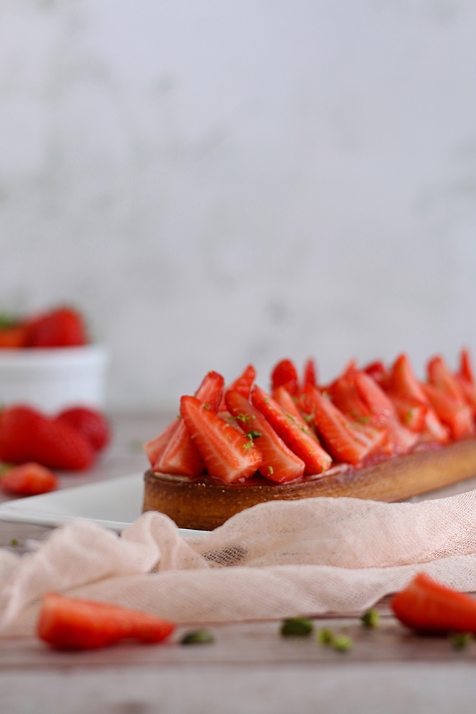 Tarte fraise, vanille et pistache - Surprises et Gourmandises