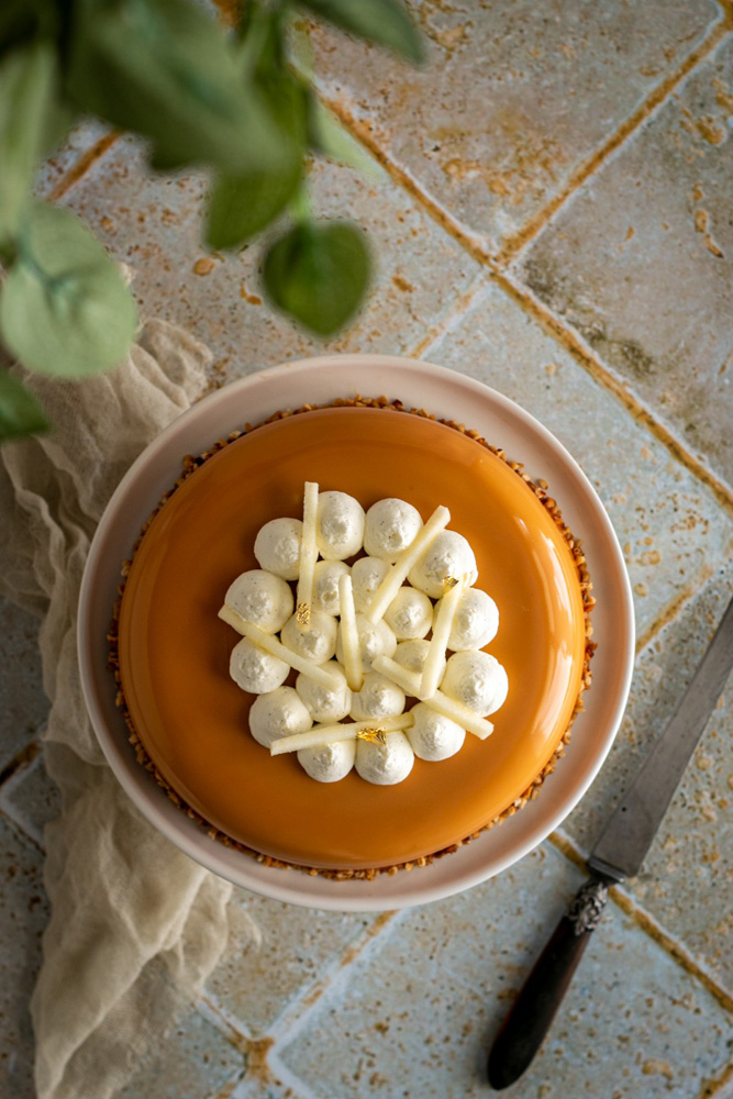 Entremets pomme, caramel et Dulcey - Surprises et Gourmandises